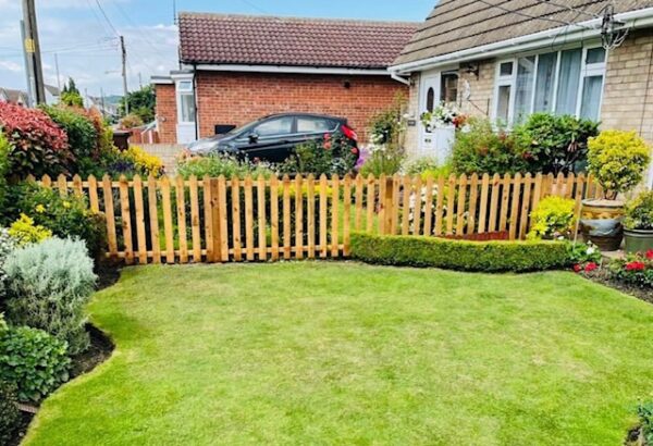 Picket Fencing .