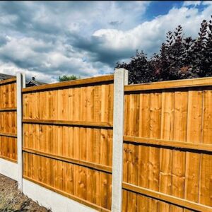 Charfleets Fencing | We supply, deliver and fit all aspects of Quality Fencing at TRADE PRICES | T: 01268 696 930 | FAST Delivery across Essex, Herts, Kent, London & Surrey | www.charfleetsfencing.co.uk Charfleets Fencing
