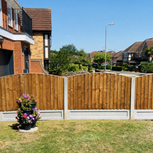 Charfleets Fencing | We supply, deliver and fit all aspects of Quality Fencing at TRADE PRICES | T: 01268 696 930 | FAST Delivery across Essex, Herts, Kent, London & Surrey | www.charfleetsfencing.co.uk Charfleets Fencing