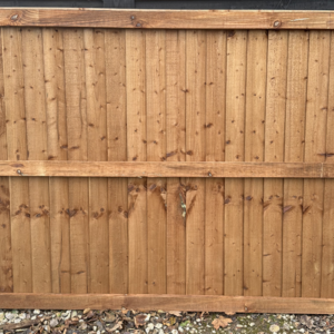 Charfleets Fencing | We supply, deliver and fit all aspects of Quality Fencing at TRADE PRICES | T: 01268 696 930 | FAST Delivery across Essex, Herts, Kent, London & Surrey | www.charfleetsfencing.co.uk Charfleets Fencing