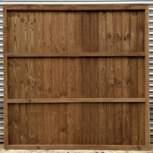 Charfleets Fencing | We supply, deliver and fit all aspects of Quality Fencing at TRADE PRICES | T: 01268 696 930 | FAST Delivery across Essex, Herts, Kent, London & Surrey | www.charfleetsfencing.co.uk Charfleets Fencing